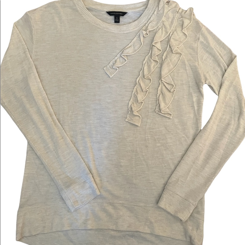 Banana Republic Ruffled Ribbed Cream Sweater-small 🍌